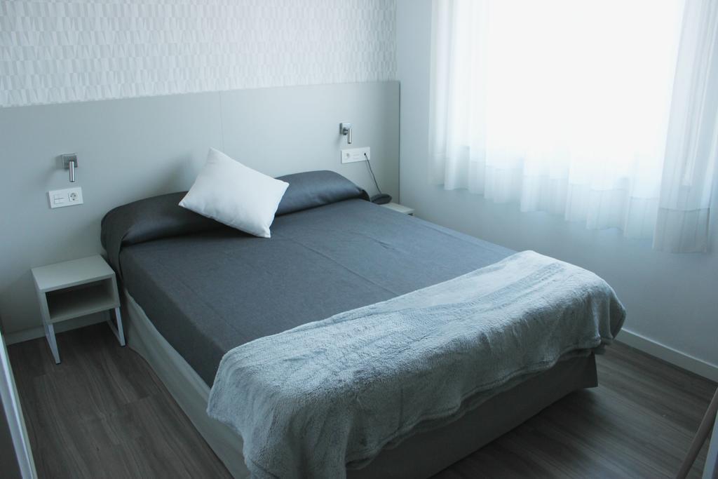 Residencia D'Investigadors Hostel Barcelona Zewnętrze zdjęcie