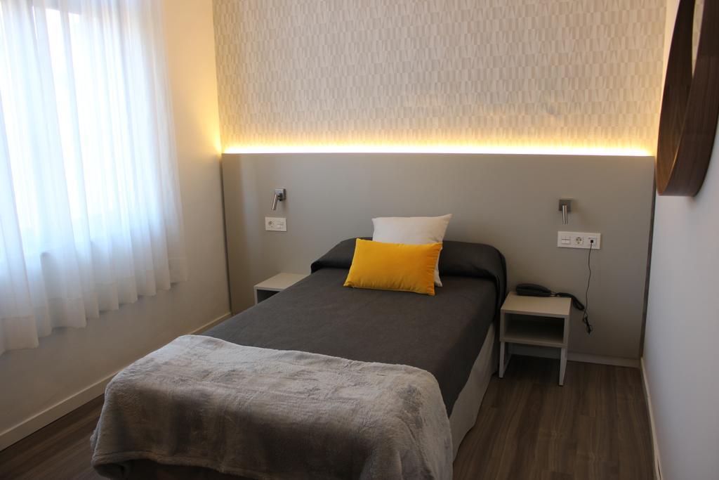 Residencia D'Investigadors Hostel Barcelona Pokój zdjęcie