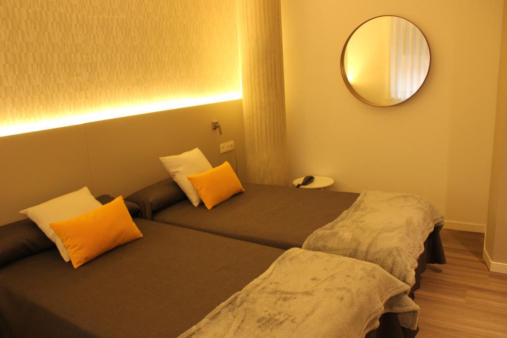 Residencia D'Investigadors Hostel Barcelona Pokój zdjęcie