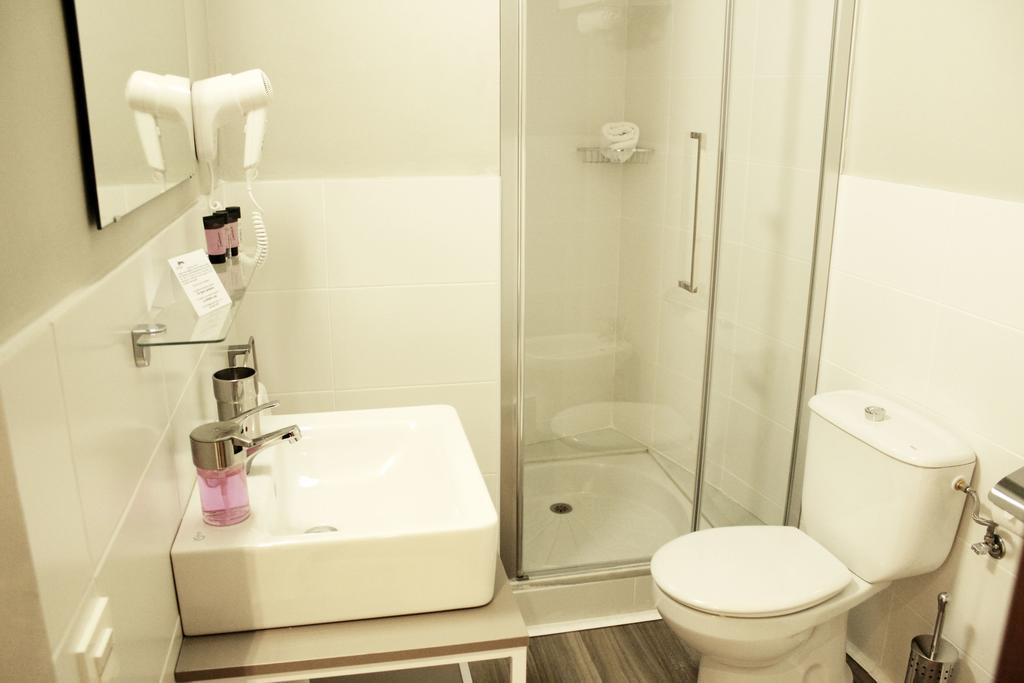 Residencia D'Investigadors Hostel Barcelona Pokój zdjęcie